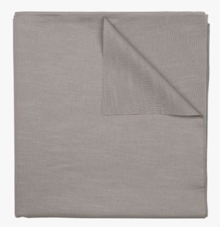 Linnea vahakangas vaaleanharmaa